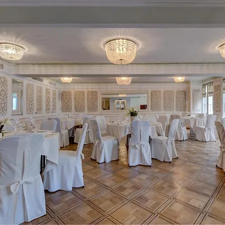 Ξενοδοχείο Romantik Mont Blanc Au 4*
