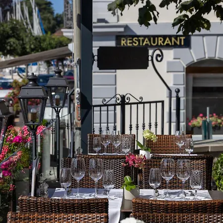 Hotell Romantik Mont Blanc Au