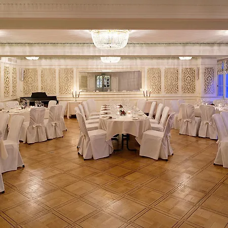 Hotell Romantik Mont Blanc Au 4*