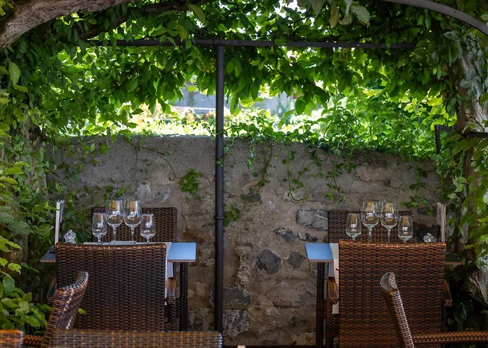 로만틱 몽블랑 오 락 호텔 모르쥬